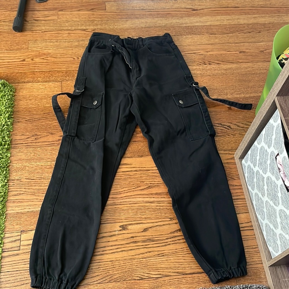 Forever 21 Cargo Jeans Size Large
